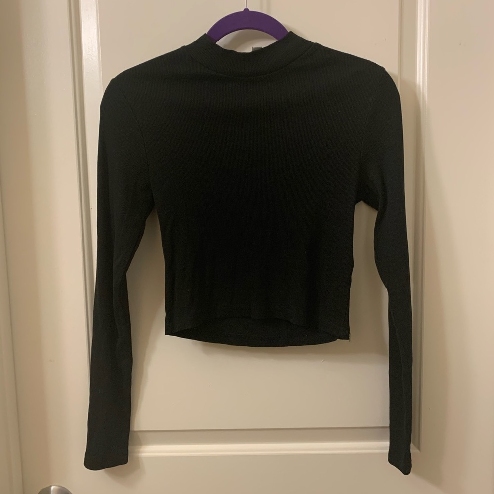 H&M Mock Turtleneck Crop Top — WORN ONCE!